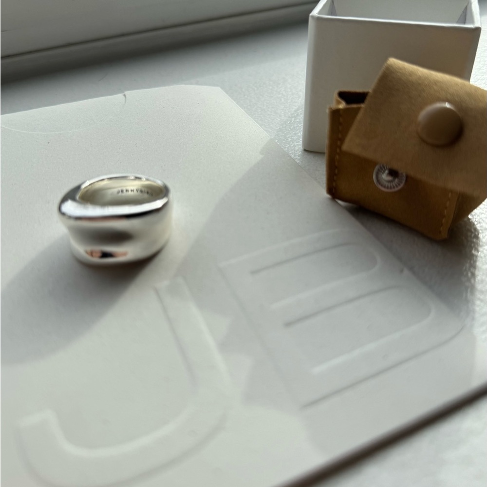 JB White Jewelry Box